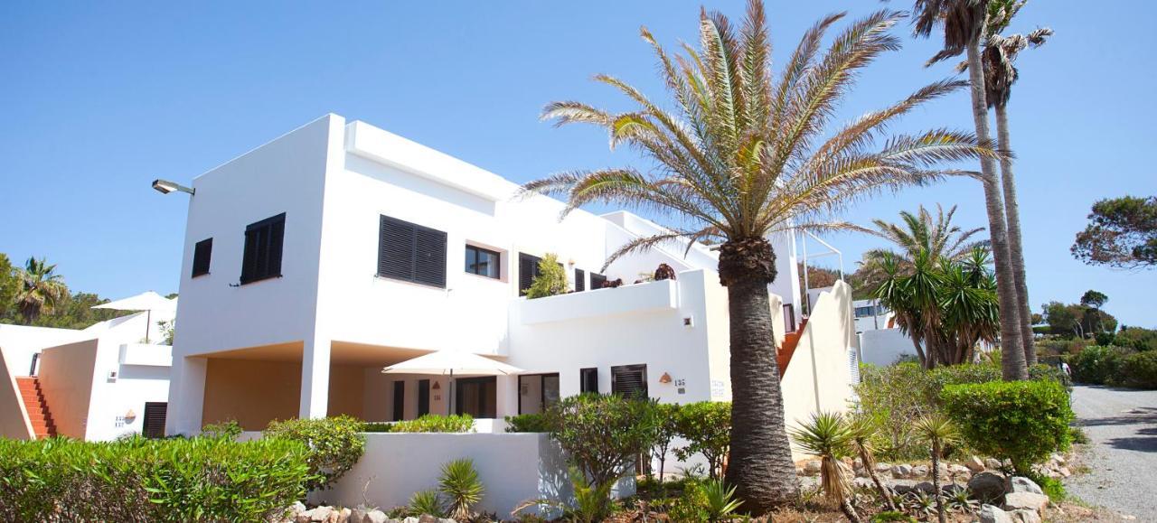 Apartamentos Club Cala Azul Sant Carles de Peralta Exterior photo